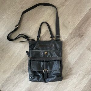Roots Black Leather Shoulder Bag, Purse, Travel, Made in Canada, GUC